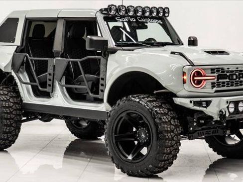 Used 2022 Ford Bronco Big Bend image 2