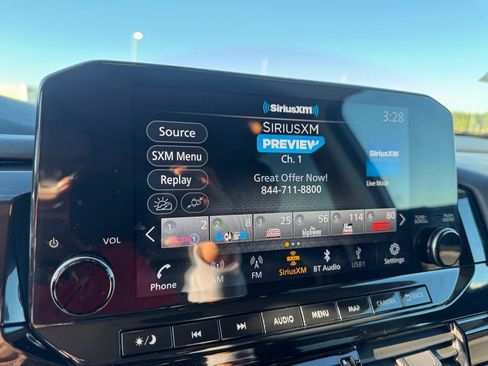 Used 2023 Nissan Pathfinder SL image 19