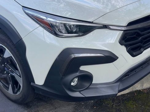 Used 2024 Subaru Crosstrek 2.5i Limited w/ Crosstrek Mirror Package AWD/4WD image 2