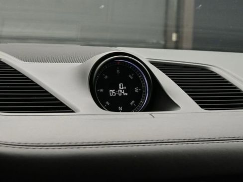 Certified 2021 Porsche Cayenne Turbo AWD/4WD image 12