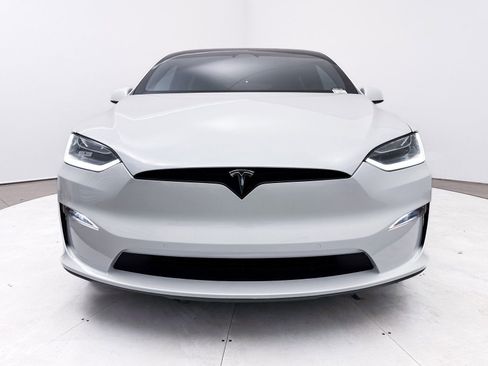 Used 2022 Tesla Model X image 12