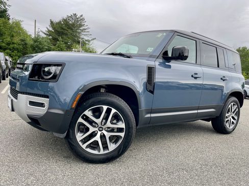 Certified 2025 Land Rover Defender 110 S AWD/4WD image 35