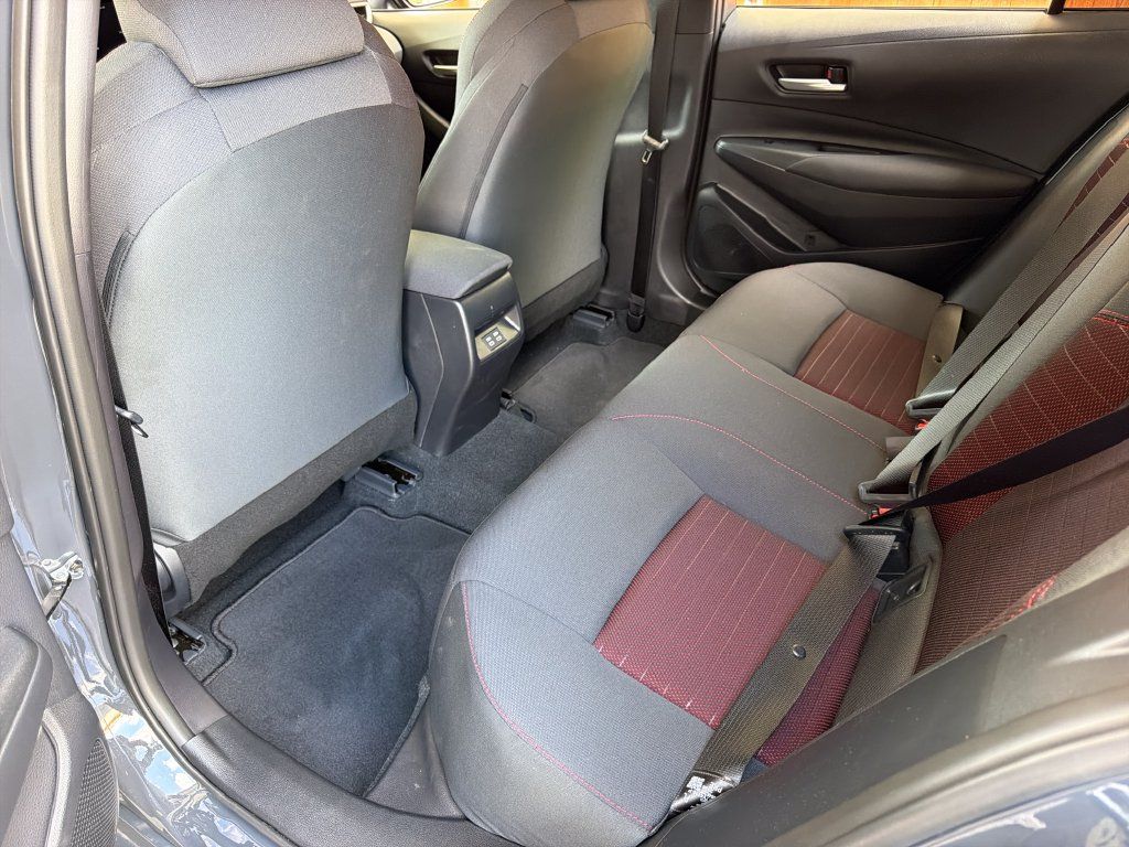 Used 2026 Toyota Corolla SE FWD image 30