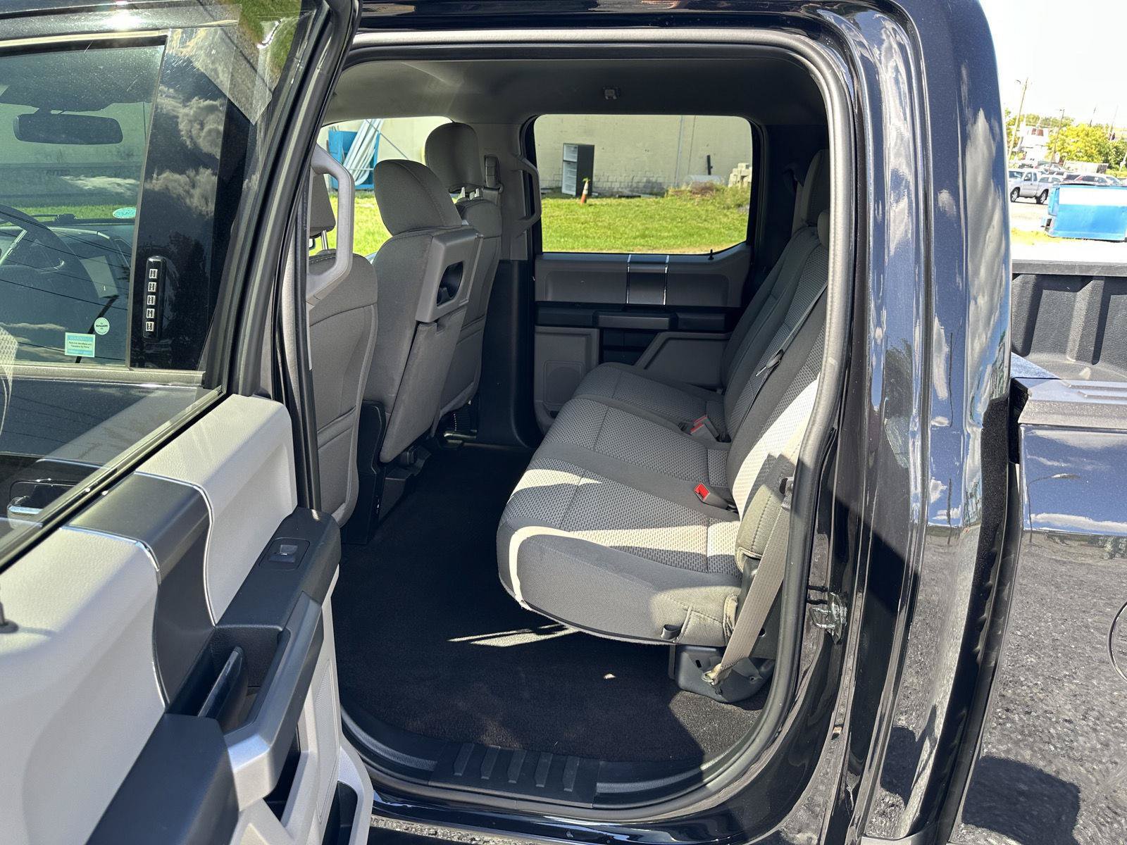 Used 2019 Ford F150 XLT w/ Equipment Group 302A Luxury AWD/4WD image 28