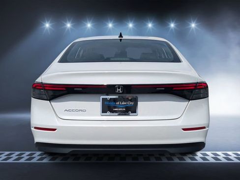 New 2026 Honda Accord SE image 4
