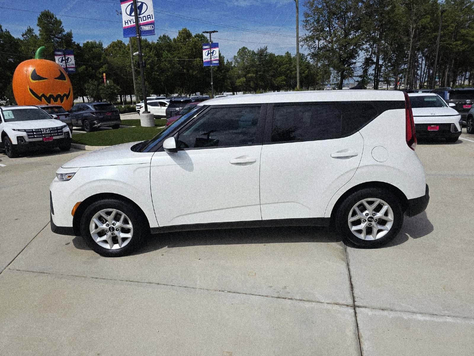 Used 2020 Kia Soul S FWD image 8