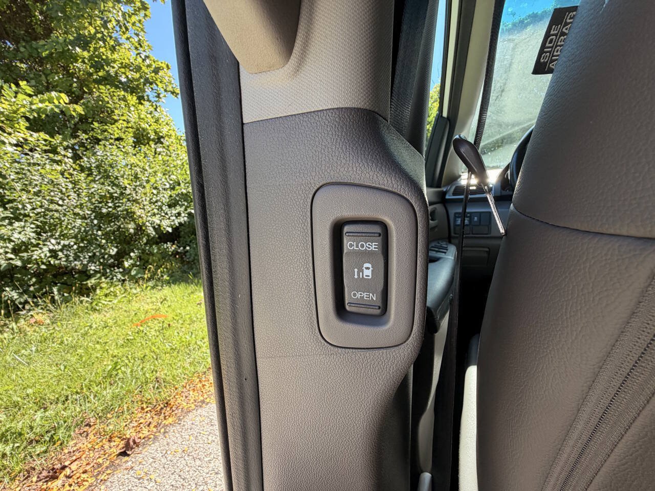 Used 2012 Honda Odyssey EX-L image 21