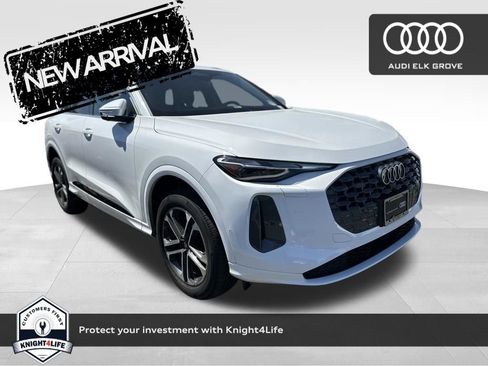 Used 2025 Audi Q5 Premium w/ Convenience Package AWD/4WD image 1