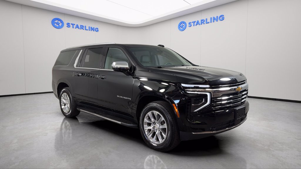 Used 2025 Chevrolet Suburban Premier RWD image 13