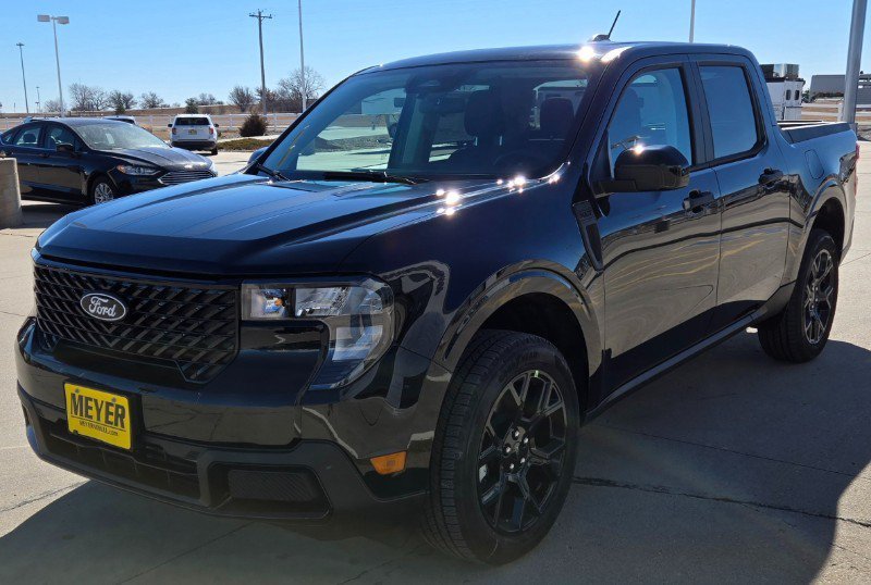 Used 2025 Ford Maverick XLT w/ XLT Luxury Package AWD/4WD image 4