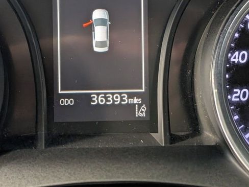 Used 2020 Toyota Camry LE image 21