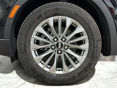 New 2025 Cadillac XT4 Premium Luxury image 10