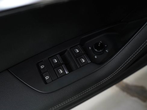 Used 2024 Audi A6 Premium Plus image 20