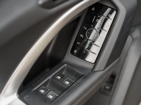 Certified 2025 Audi Q5 Premium AWD/4WD image 24