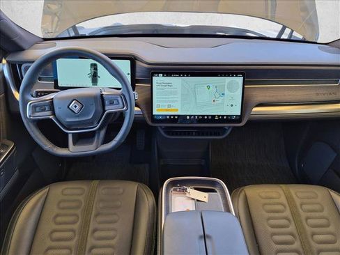 Used 2025 Rivian R1T Adventure Dual AWD/4WD image 16