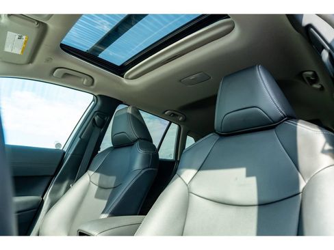 Used 2024 Toyota Corolla Cross XLE w/ Convenience Package FWD image 12