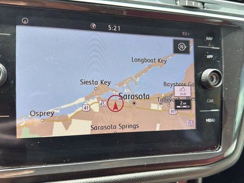 Used 2020 Volkswagen Tiguan SEL image 24