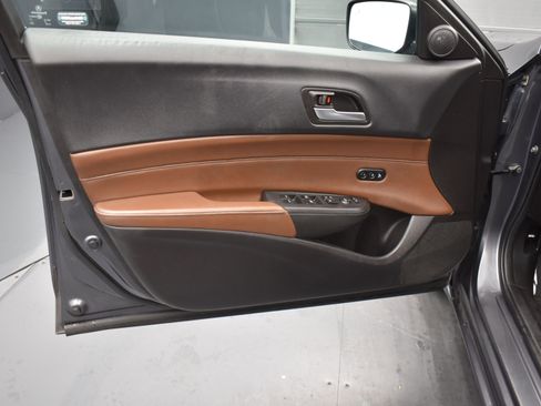 Used 2022 Acura ILX w/ Premium Package image 9