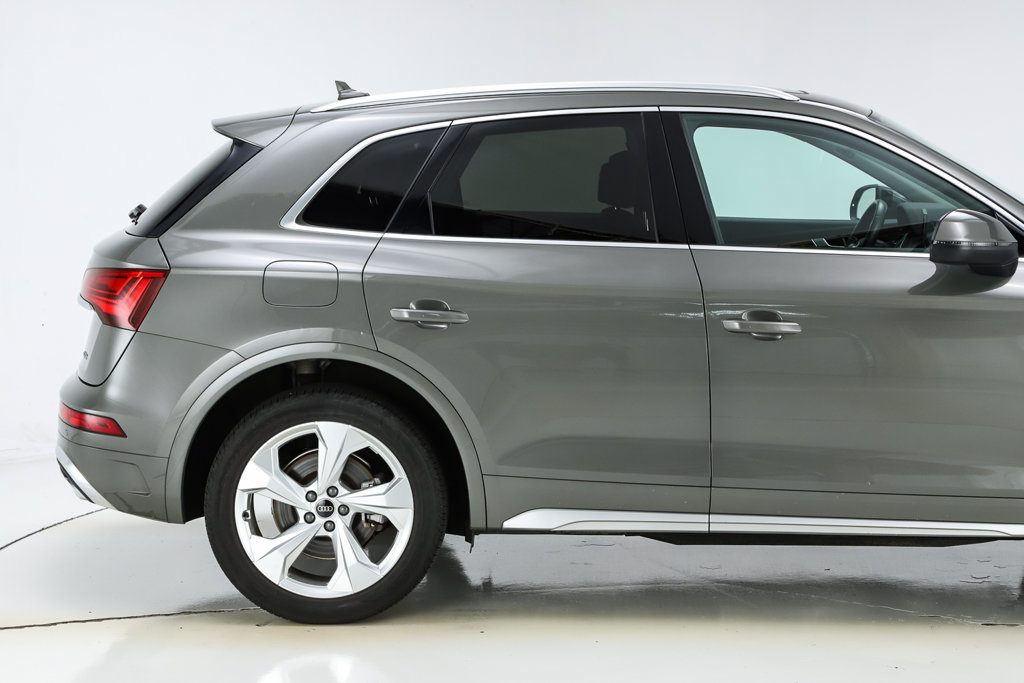 Used 2023 Audi Q5 2.0T Premium Plus w/ Premium Plus Package AWD/4WD image 24