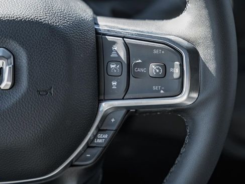 Used 2025 RAM 2500 Laramie image 39