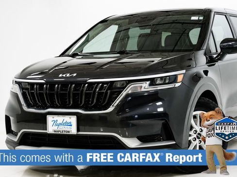 Certified 2022 Kia Carnival LX image 2