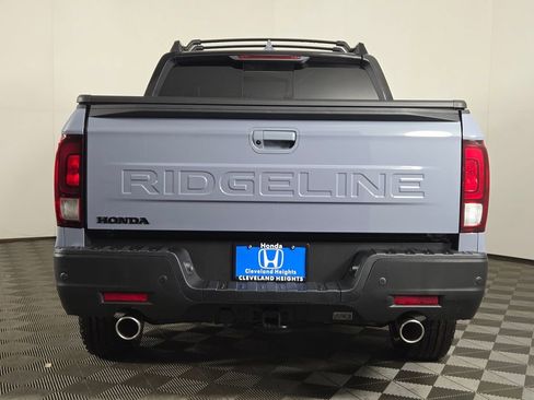 New 2026 Honda Ridgeline Black Edition image 8