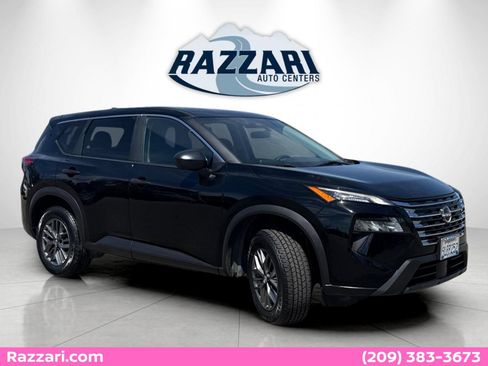 Used 2024 Nissan Rogue S FWD image 1