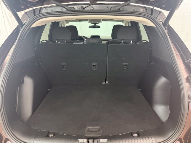 Certified 2023 Ford Escape Active AWD/4WD image 31