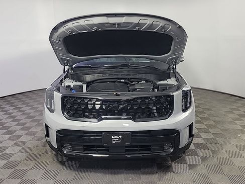 Certified 2025 Kia Telluride SX Prestige X-Line AWD/4WD image 14