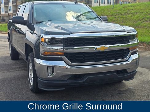 Used 2018 Chevrolet Silverado 1500 LT w/ All Star Edition AWD/4WD image 33