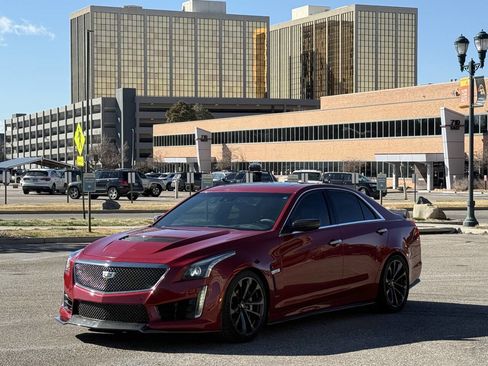 Used 2017 Cadillac CTS V RWD image 1
