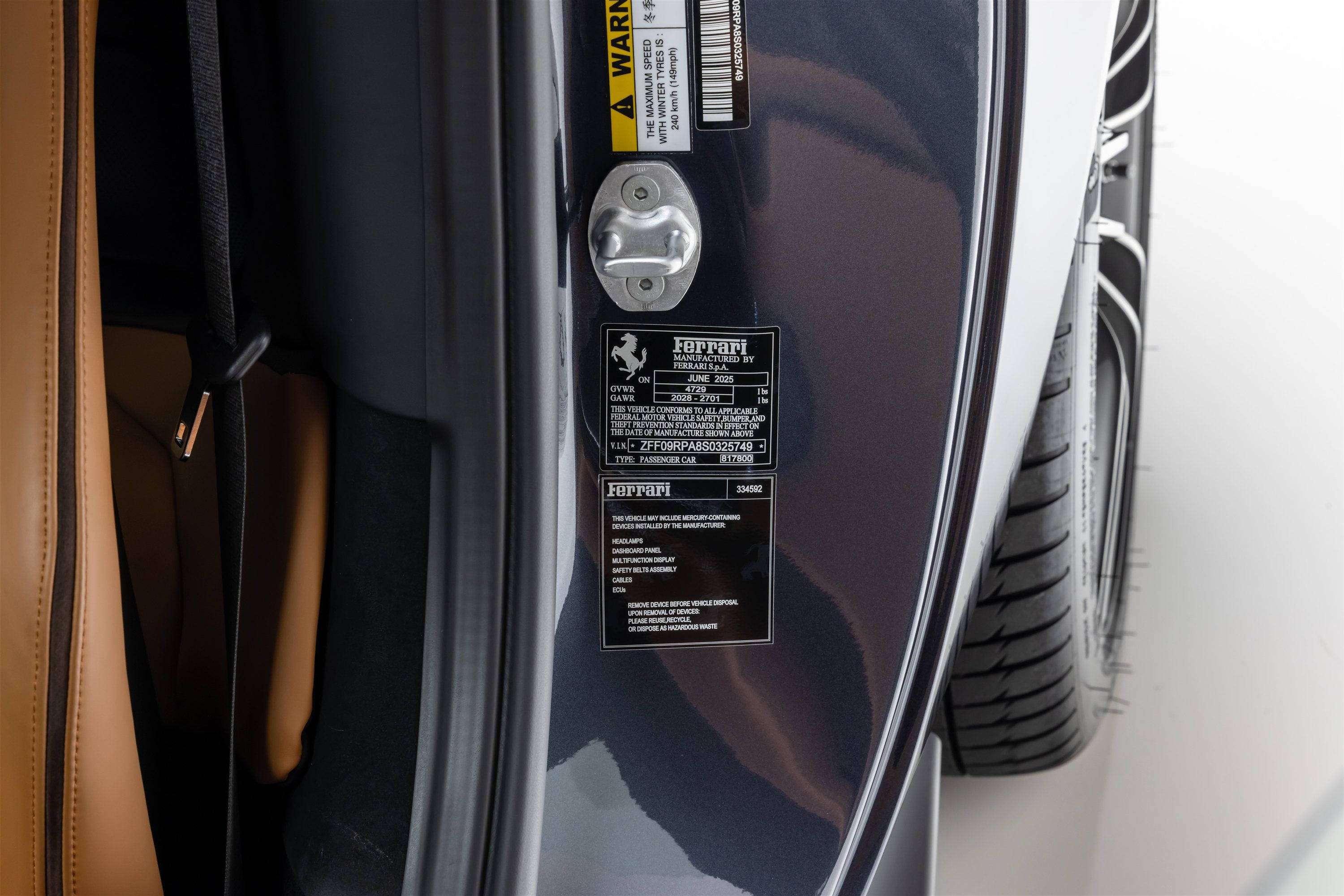 Certified 2025 Ferrari Roma Spider RWD image 42