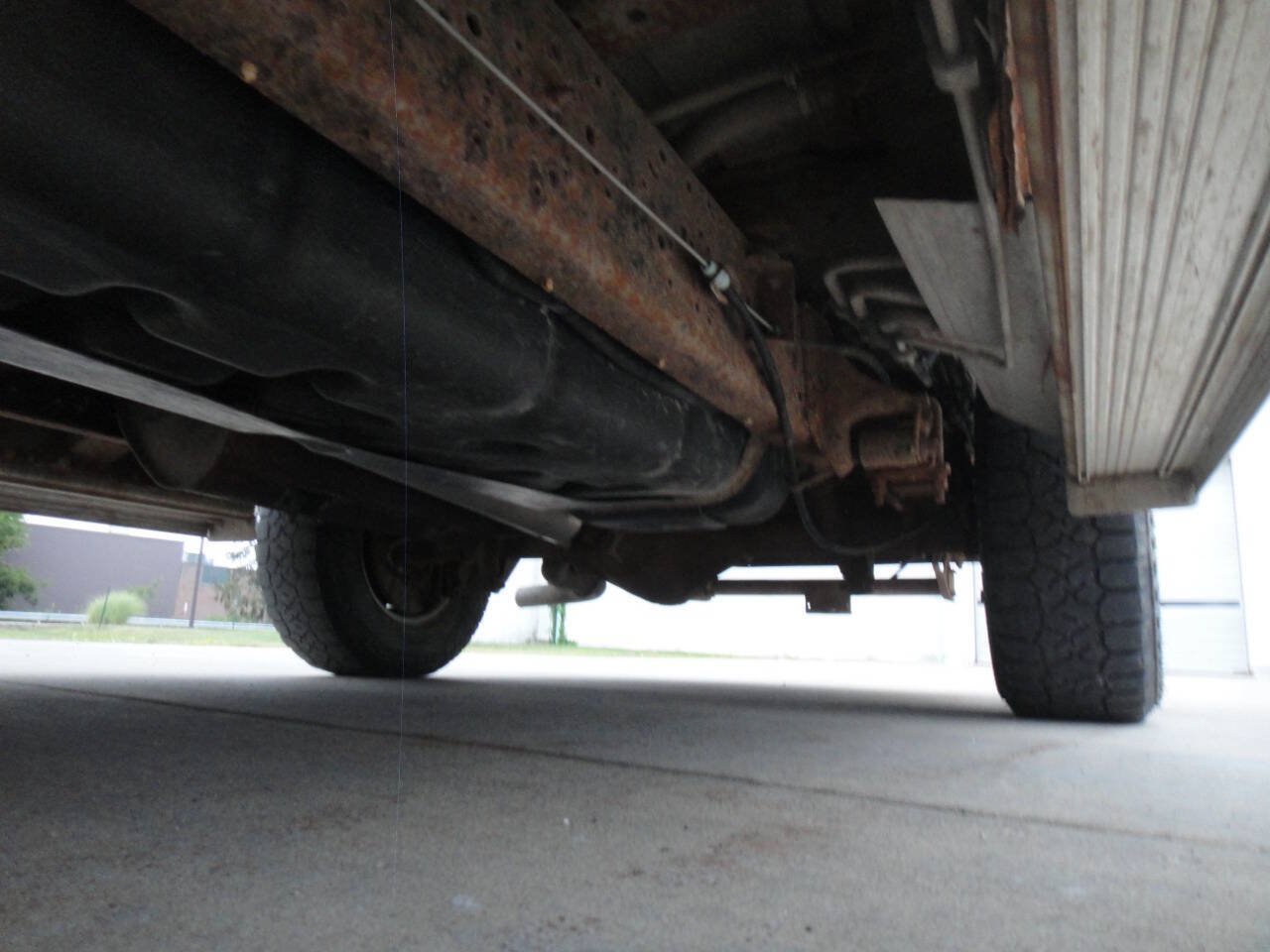 Used 2012 Ford E-350 and Econoline 350 XLT RWD image 19