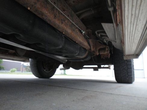 Used 2012 Ford E-350 and Econoline 350 XLT RWD image 19