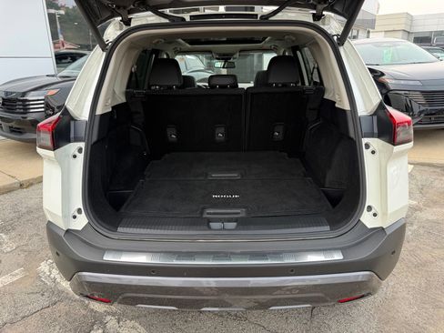 Used 2023 Nissan Rogue SL w/ SL Premium Package AWD/4WD image 45