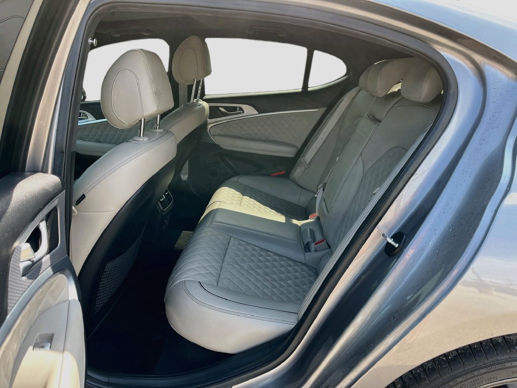 Used 2023 Genesis G70 3.3T w/ Sport Prestige Package RWD image 26