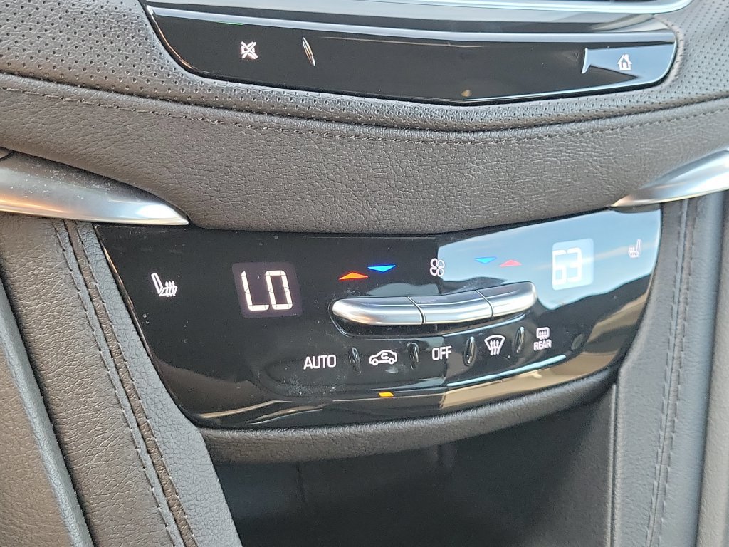 Used 2024 Cadillac XT5 Luxury FWD image 17