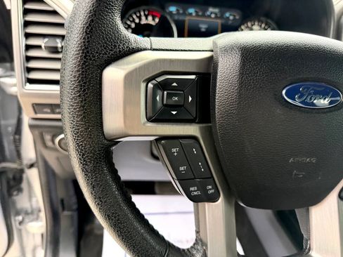 Used 2015 Ford F150 Platinum w/ Equipment Group 701A Luxury AWD/4WD image 20
