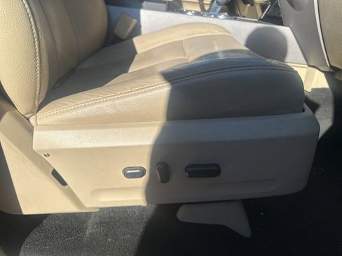 Used 2017 Ford Expedition Limited w/ Equipment Group 301A image 16