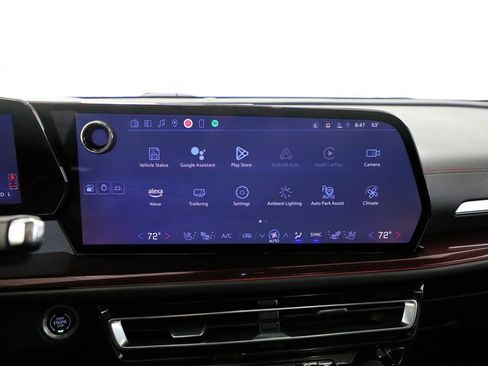 Certified 2024 Chevrolet Traverse RS image 7