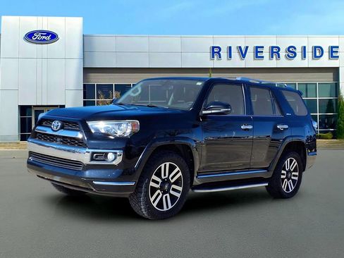 Used 2015 Toyota 4Runner Limited image 3