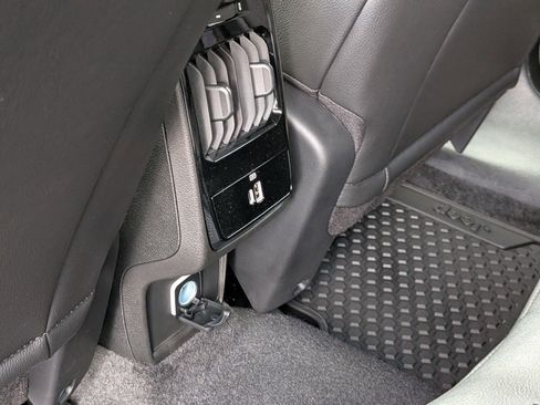 New 2026 Jeep Compass Latitude AWD/4WD image 25