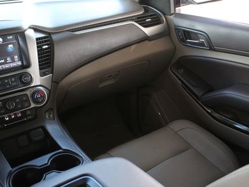 Used 2018 Chevrolet Tahoe LT image 25