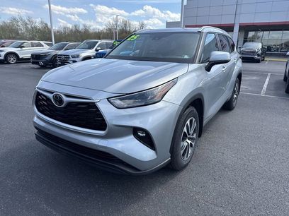 Used 2025 Toyota Highlander XLE