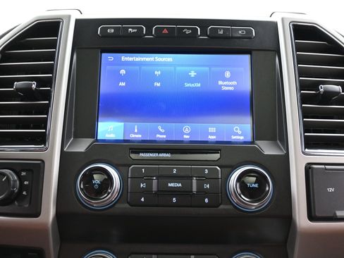 Used 2020 Ford F250 King Ranch w/ FX4 Off-Road Package image 33