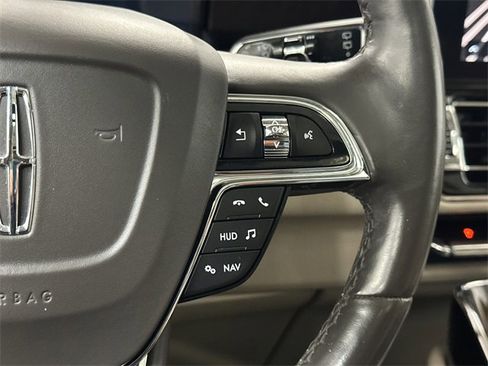 Used 2021 Lincoln Navigator Reserve w/ Luxury Package image 27
