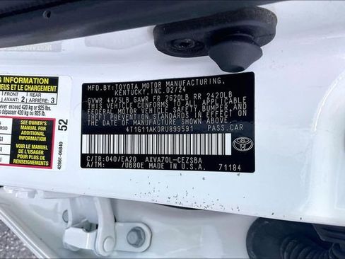 Used 2024 Toyota Camry SE FWD image 35
