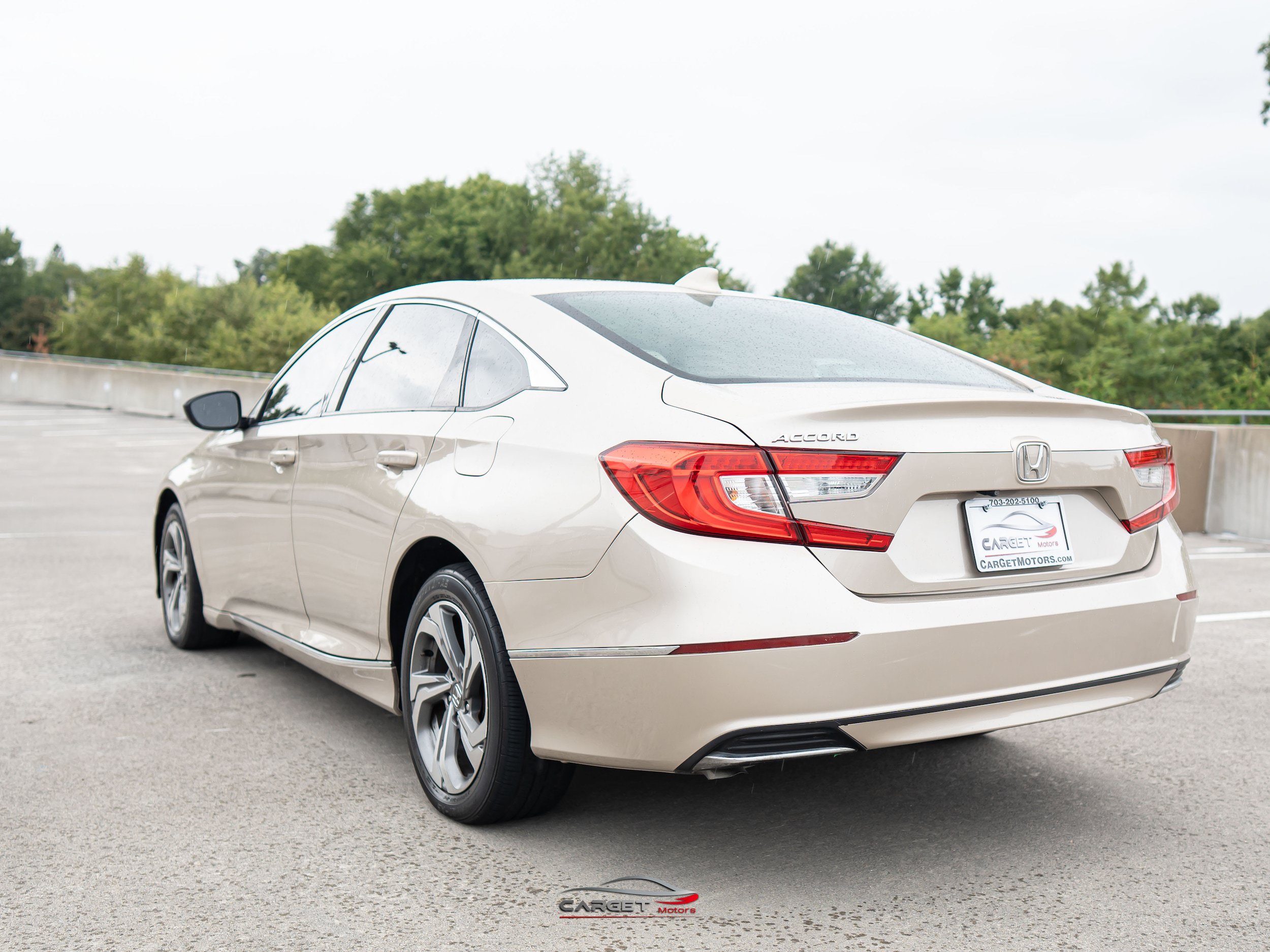 Used 2020 Honda Accord EX image 5