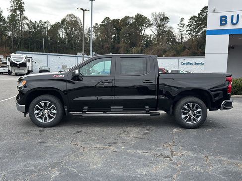 New 2026 Chevrolet Silverado 1500 LT image 3