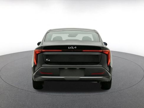 Used 2025 Kia K4 FWD image 8